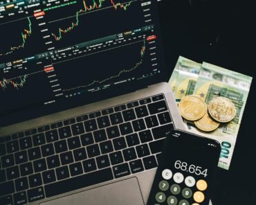 Dark Fintech Design: Stunning & Best UI Secrets